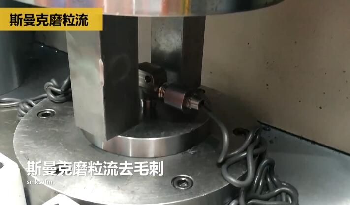 三通阀门<a href='//www.weimalaizhaozan.com' target='_blank'><u>交叉孔去毛刺</u></a>